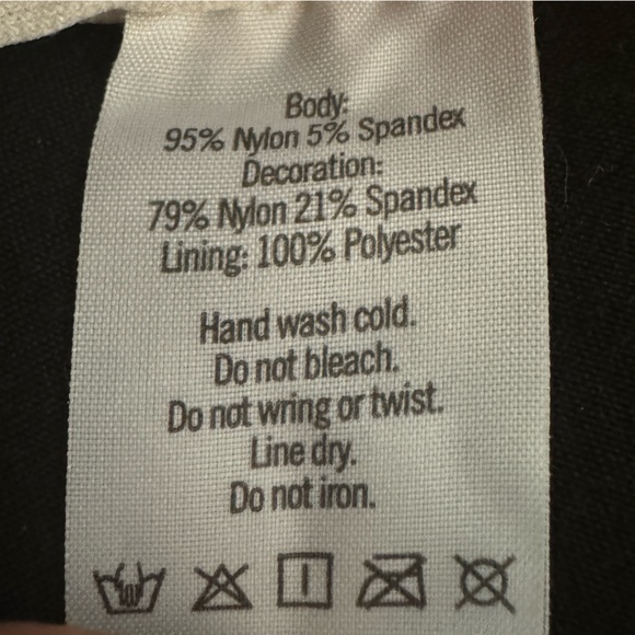 Janie and Jack 2 piece kids swimsuit size 5 - Picture 3 of 6